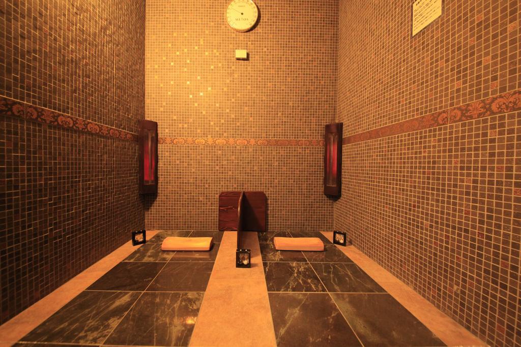 Hotel Coco Grand Kitasenju Tokyo Bagian luar foto