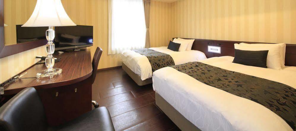 Hotel Coco Grand Kitasenju Tokyo Bagian luar foto