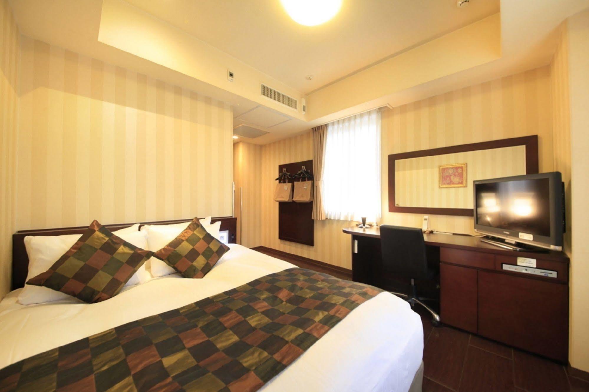 Hotel Coco Grand Kitasenju Tokyo Bagian luar foto